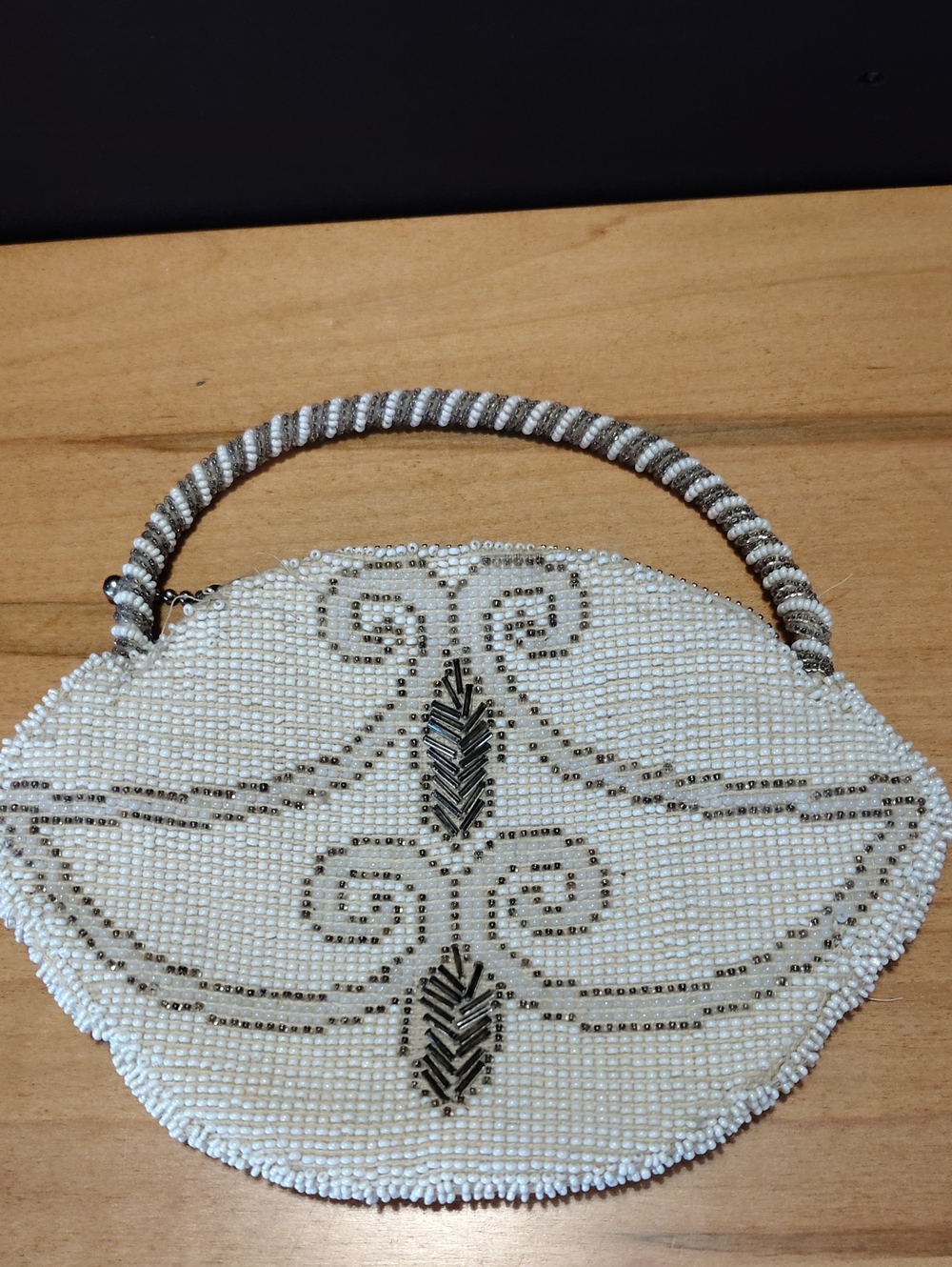 Vintage Czechoslovakia Off White Beaded Handle Zip Closure Coin Bag